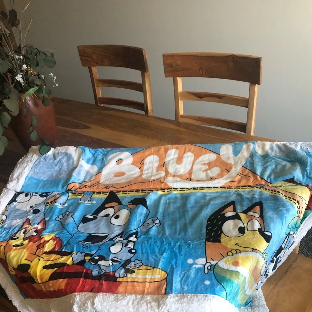 Bluey Plush Sherpa Throw Blanket - Blue and Orange